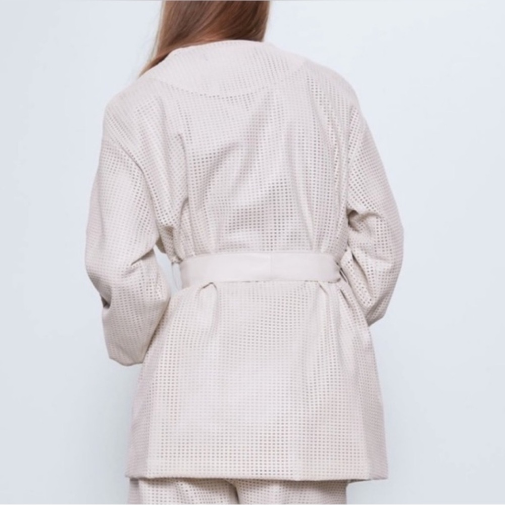 Zara Cream Textured Women's Robe - Picture 2 of 6